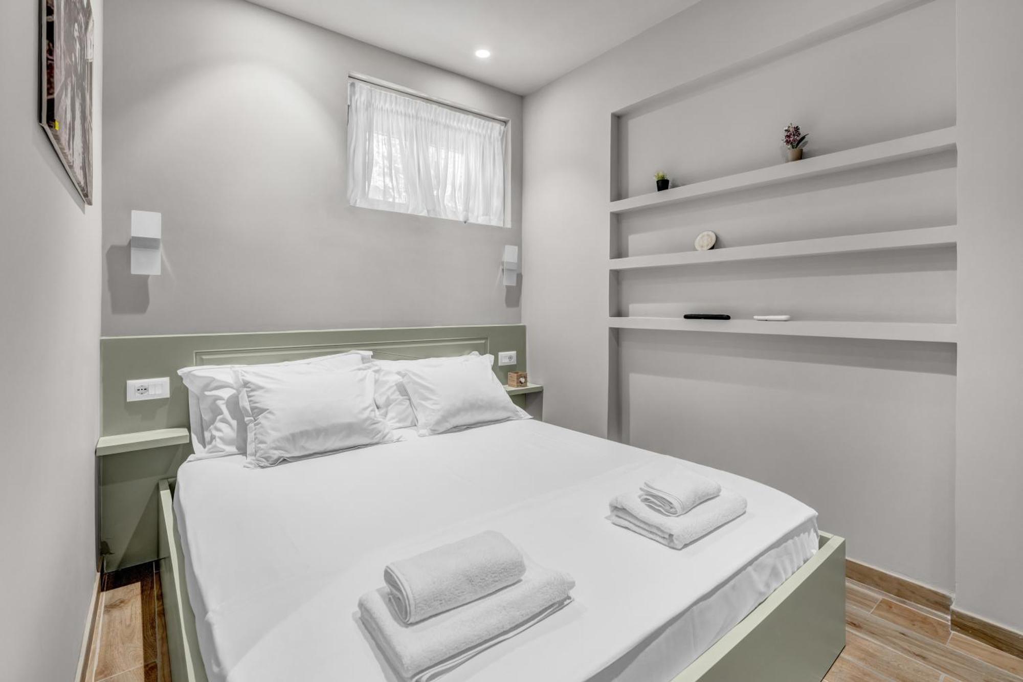 Villa Zoi A Stay To Remember I Located Inside The Castle Of Elbasan, On A Historic Roman Road Via Egnatia I Homemade Breakfast Exteriör bild