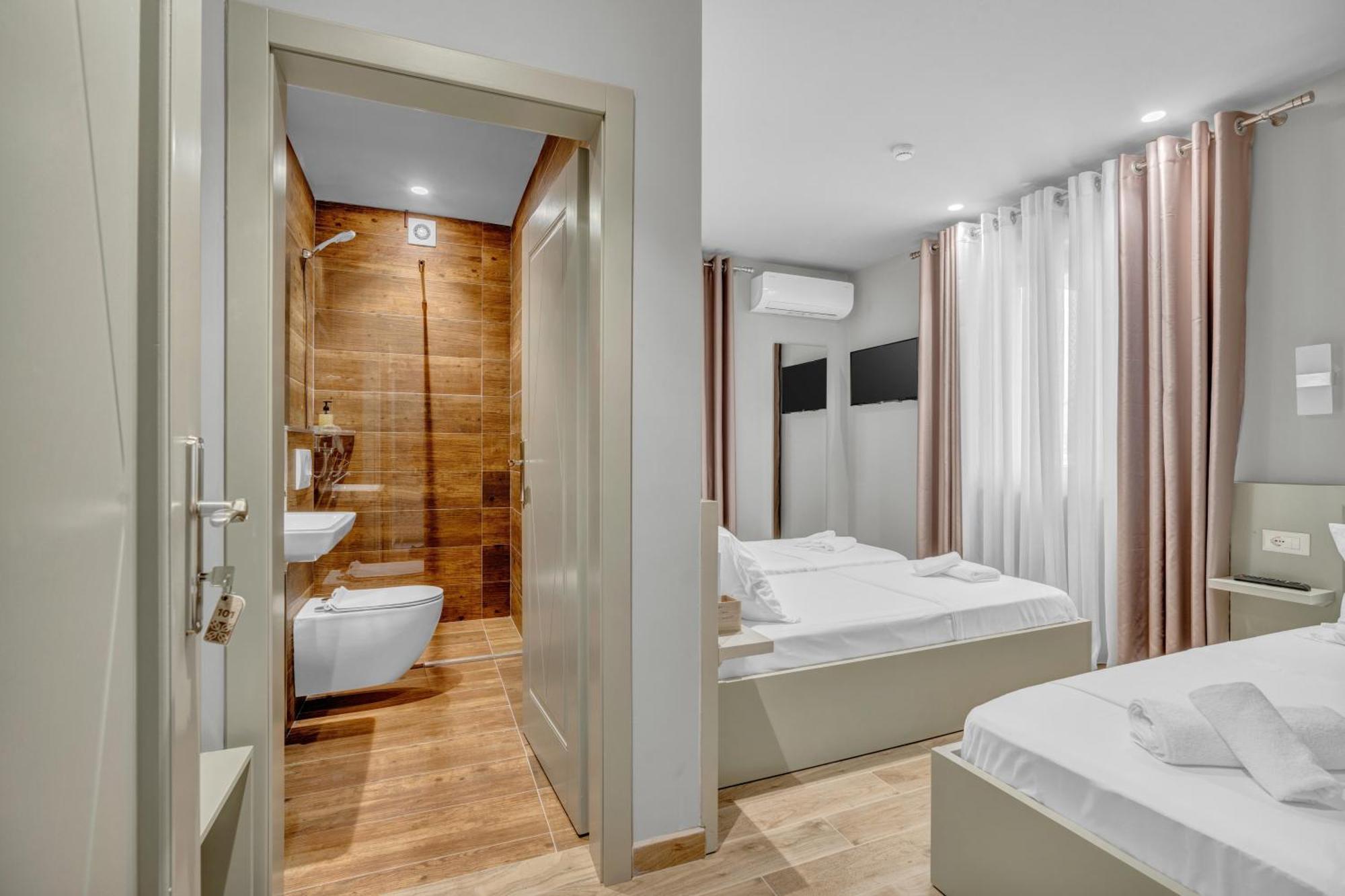 Villa Zoi A Stay To Remember I Located Inside The Castle Of Elbasan, On A Historic Roman Road Via Egnatia I Homemade Breakfast Exteriör bild
