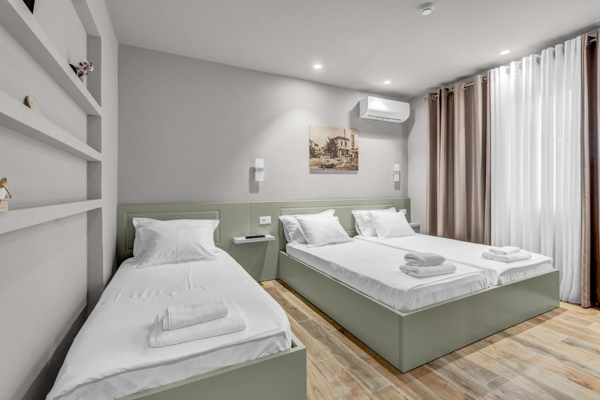Villa Zoi A Stay To Remember I Located Inside The Castle Of Elbasan, On A Historic Roman Road Via Egnatia I Homemade Breakfast Exteriör bild